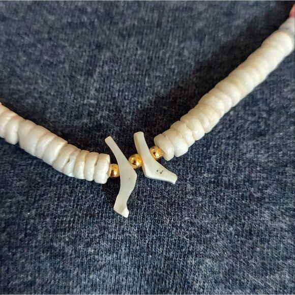 Vintage 1970s Puka Shell Beaded Necklace - Picture 5 of 6